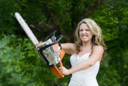 Bridezilla, ,bride,with,chainsaw