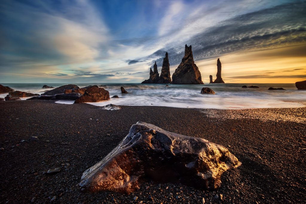 Colorful,sunset,on,reynisfjara,black,beach,,iceland