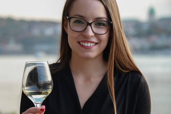 Piskor Fanni Borszakerto Gasztropr Bormarketing Horvath Viola Photography Scaled Borítókép