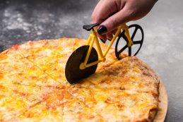 Bicikli alakú pizzaszeletelő