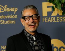 Jeff Goldblum a Prada arca lett