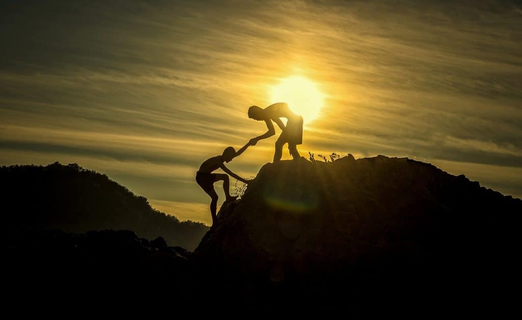 A segítségkérés és a támogatás elfogadása inkább erősség, mint gyengeség (forrás: pixabay)