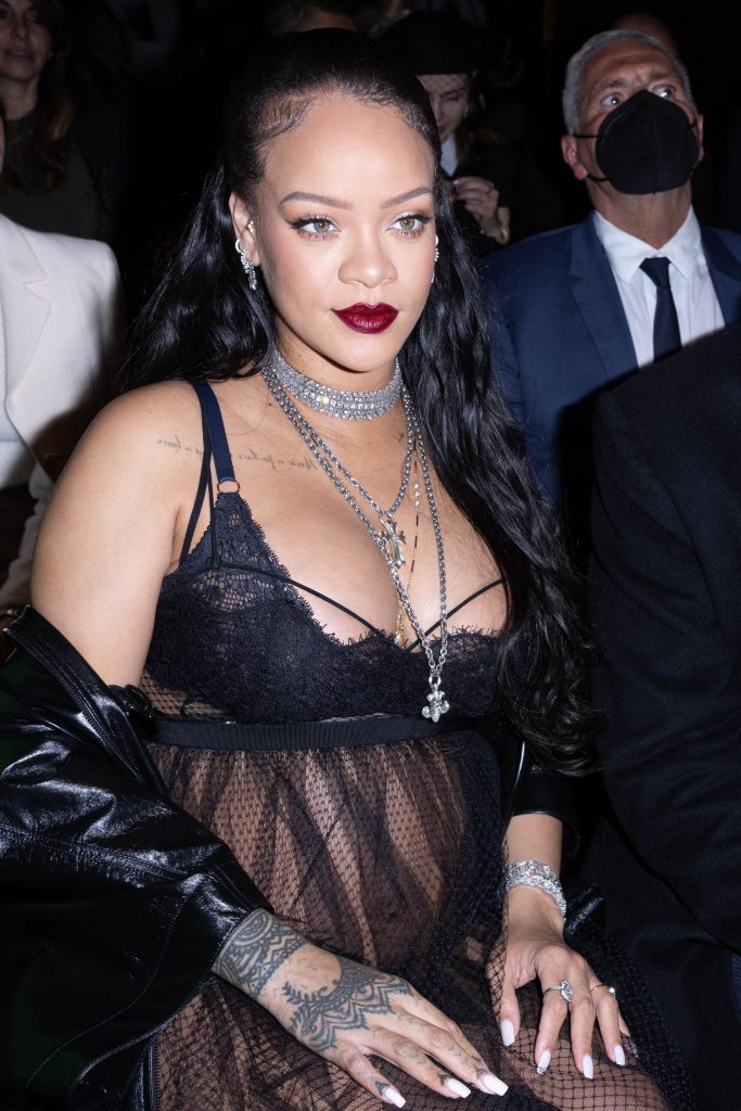 Rihanna, kismama outfit
