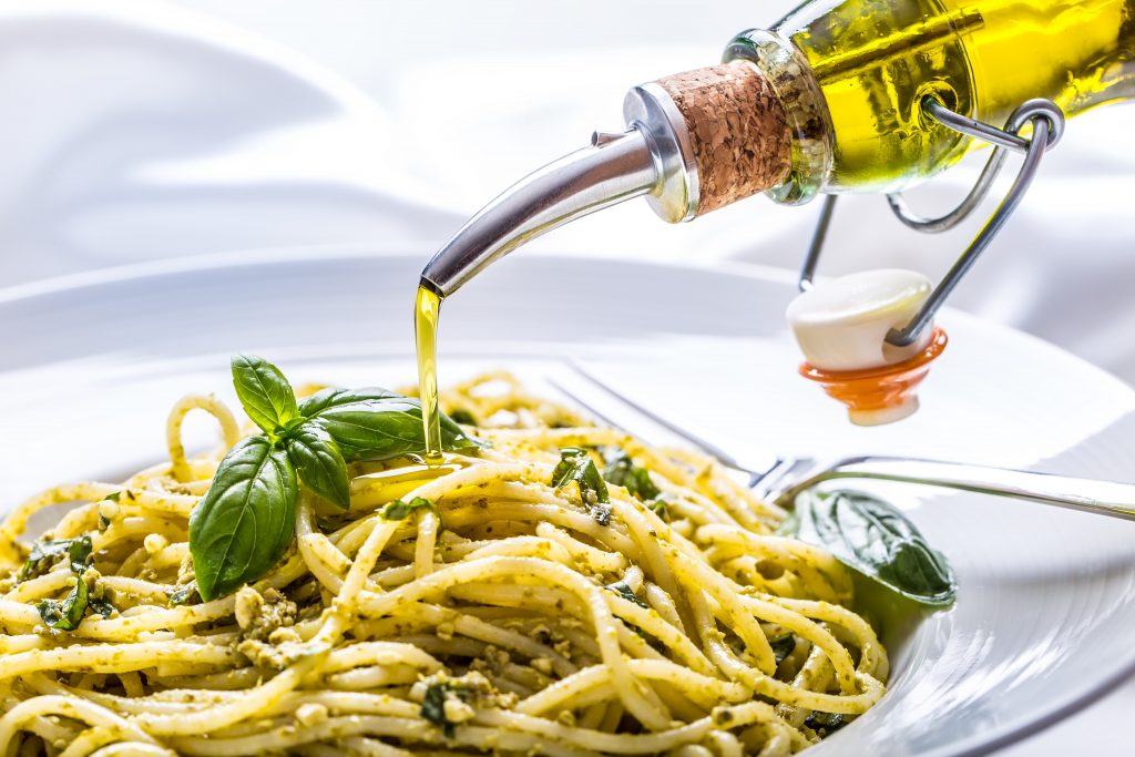Az olívaolaj E- és K-vitaminokban gazdag, és ízesítésre is kiváló alapanyag