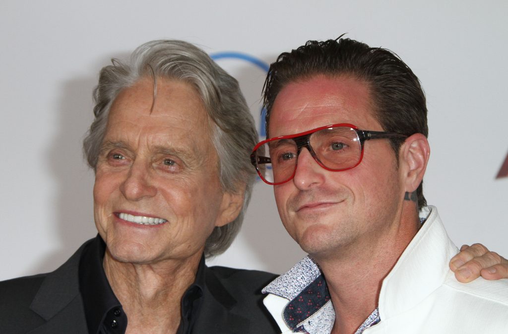 Michael Douglas memoárja mindent kitálalt: titkos viszonyokról, drogokról és vad hollywoodi évekről rántja le a leplet 2 Michael Douglas és Cameron