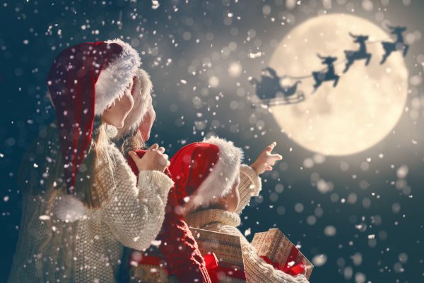 Merry,christmas,and,happy,holidays!,cute,little,children,with,xmas
