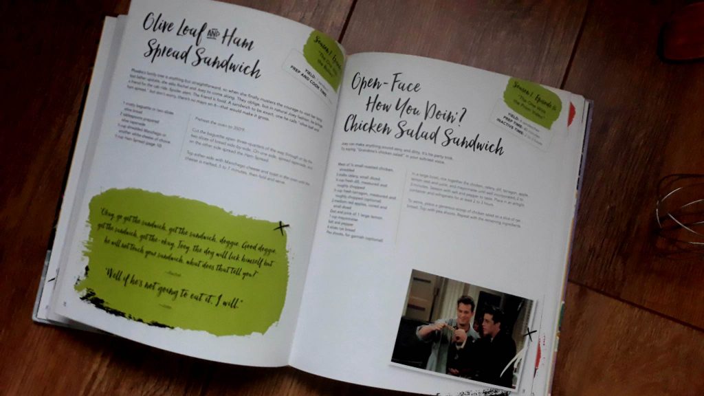 A Jóbarátok szakácskönyv igazi időutazás - képekkel és idézetekkel emlékezhetünk vissza a sorozat legjobb pillanataira