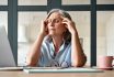 Menopauza során gyakran előfordul a szégyenérzet a megtapasztalt, gyakran idegesítő tünetek és a változókorral kapcsolatos asszociációk miatt.