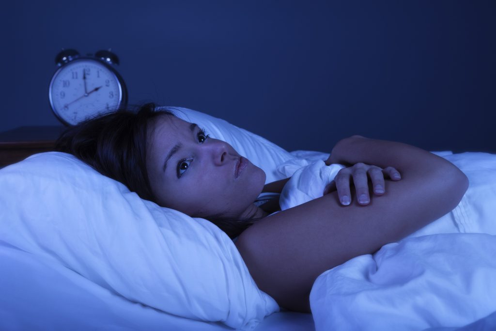 Ha egyedül vagyunk az ágyban, könnyen lehet, hogy nehezebben alszunk el