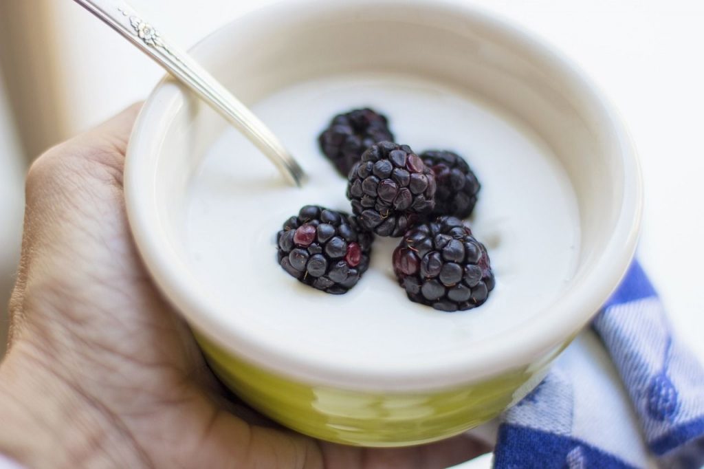 A joghurt bár valamelyest feldolgozott formában jut hozzánk, mégis egészséges / Kép forrása: Pixabay