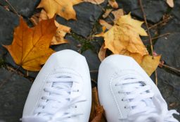 Feher cipő ősszel