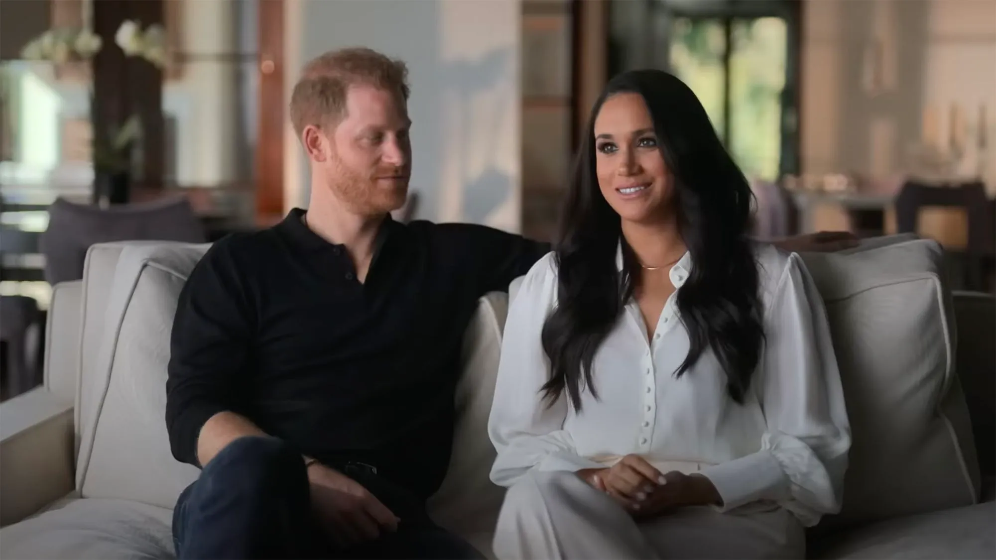 221205082436 01 Screenshot of the Netflix Harry Meghan trailer