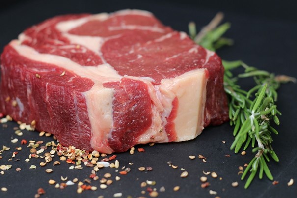 A neandervölgyi ember sokkal több vasban gazdag étket, így vörös húst is vett magához