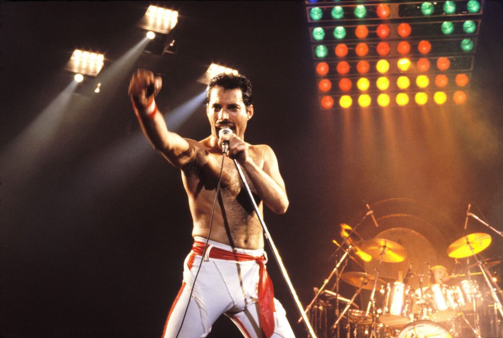 Melegbár, álruha és Freddie Mercury – ilyen volt Diana hercegné titkos estéje 2 Freddie Mercury halálakor is csak a szeretteire gondolt / Kép forrása: Steve Jennings / Getty Images