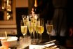 A pezsgőt nem csak passzióból isszuk éjfélkor, ugyanis igencsak nagy szerepe van az újévi szerencsében / Kép forrása: Pixabay