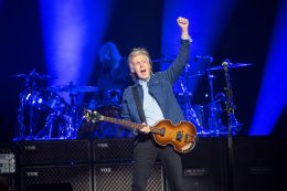 Paul McCartney elveszettnek hitt gitárja megkerült / Kép forrása: Roberto Ricciuti / Getty Images