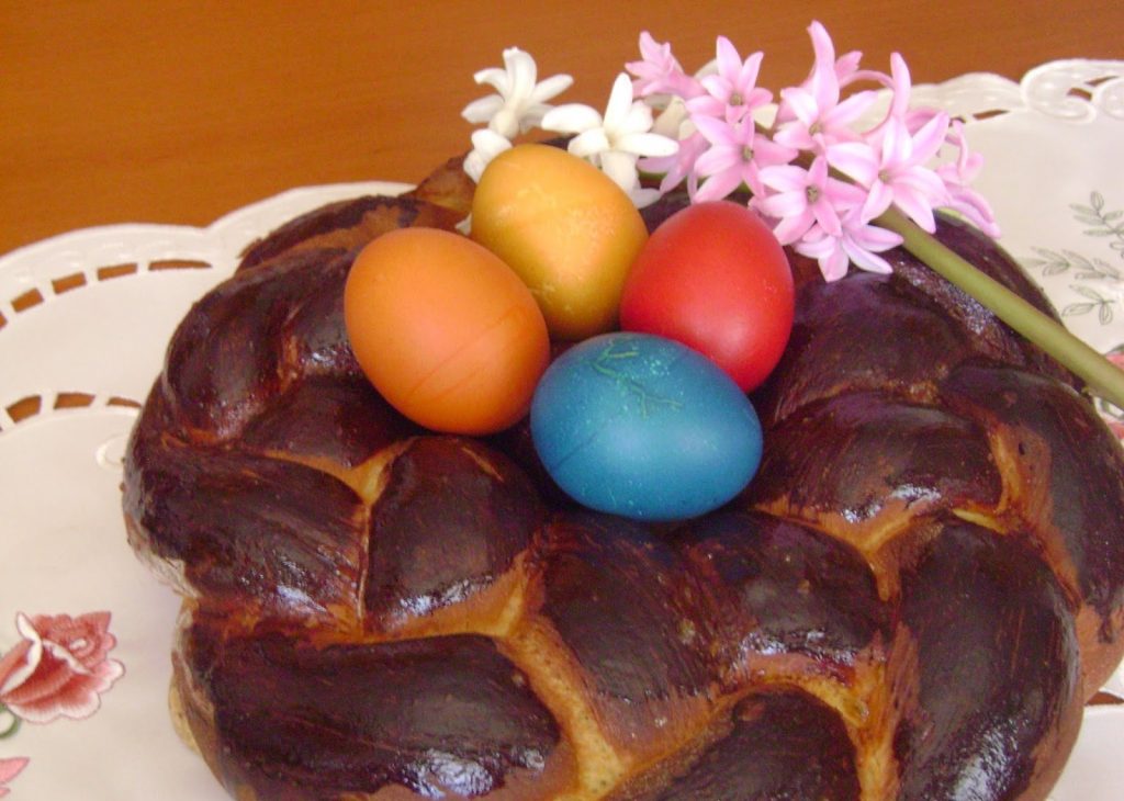 A húsvéti sütemények közül nem maradhat ki a kalács sem! / Fotó: Karsa Tímea