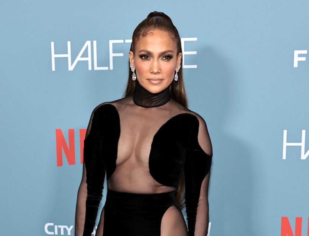 Jennifer Lopeznek újra kellett gondolnia a turné címét / Kép forrása: Jamie McCarthy / Getty Images