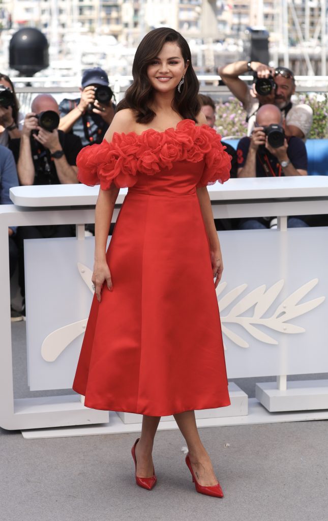 Selena Gomez is pirosban érkezett a filmfesztiválra / Kép forrása: Mike Marsland / Getty Images