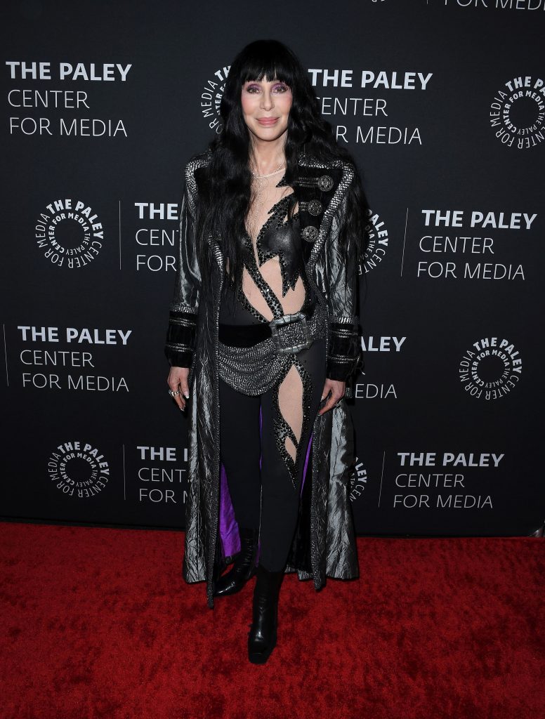 Cher nem foglalkozik a korával, és úgy öltözködik, ahogyan mindig tette / Kép forrása: Steve Granitz / Getty Images