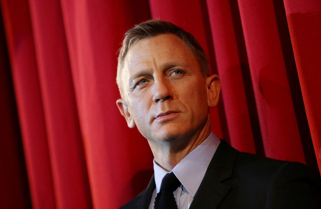 új James Bond