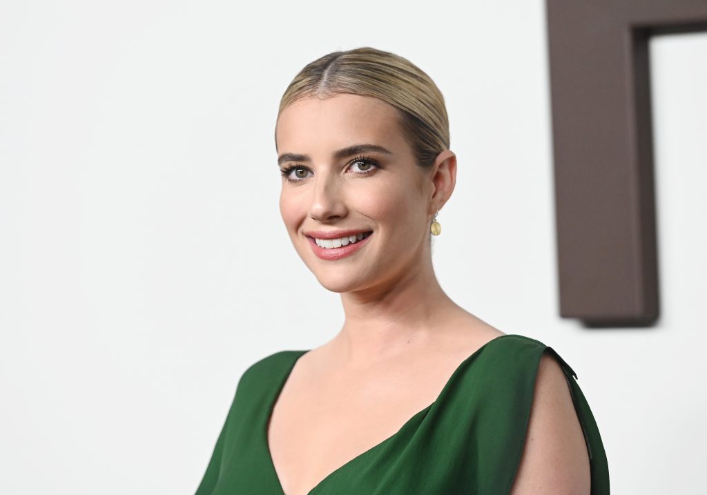Emma Roberts szerint nem könnyű nepo babynek lenni / Kép forrása: Gilbert Flores / Getty Images