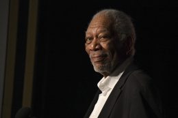 Morgan Freeman hangját is felhasználta az AI / Kép forrása: Michael Kovac / Getty Images
