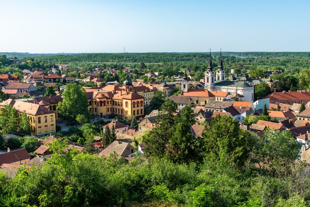 Sremski Karlovci ideális, ha a borok szerelmeseiként kirándulunk / Kép forrása: nedomacki / Getty Images