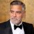 George Clooney fekete öltönyben