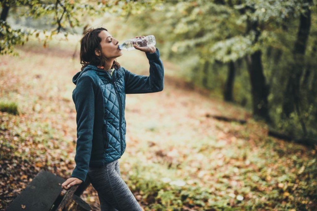 Hűvösebb időben is elengedhetetlen a napi 1,5-2 liter folyadék