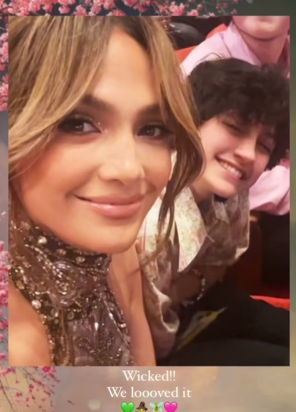 Jennifer Lopez filmbemutatón járt gyermekével / Kép forrása: Instagram