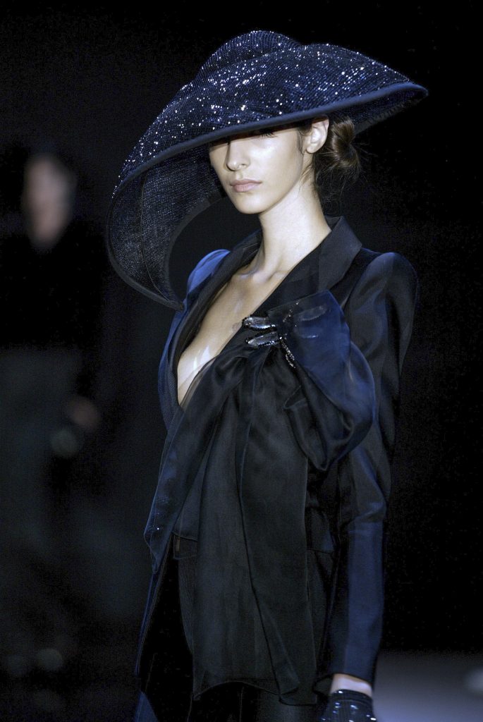 Armani Prive Runway Fall/winter 2005 2006 Paris Haute Couture Fashion Week