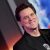 Jim Carrey fekete öltönyben