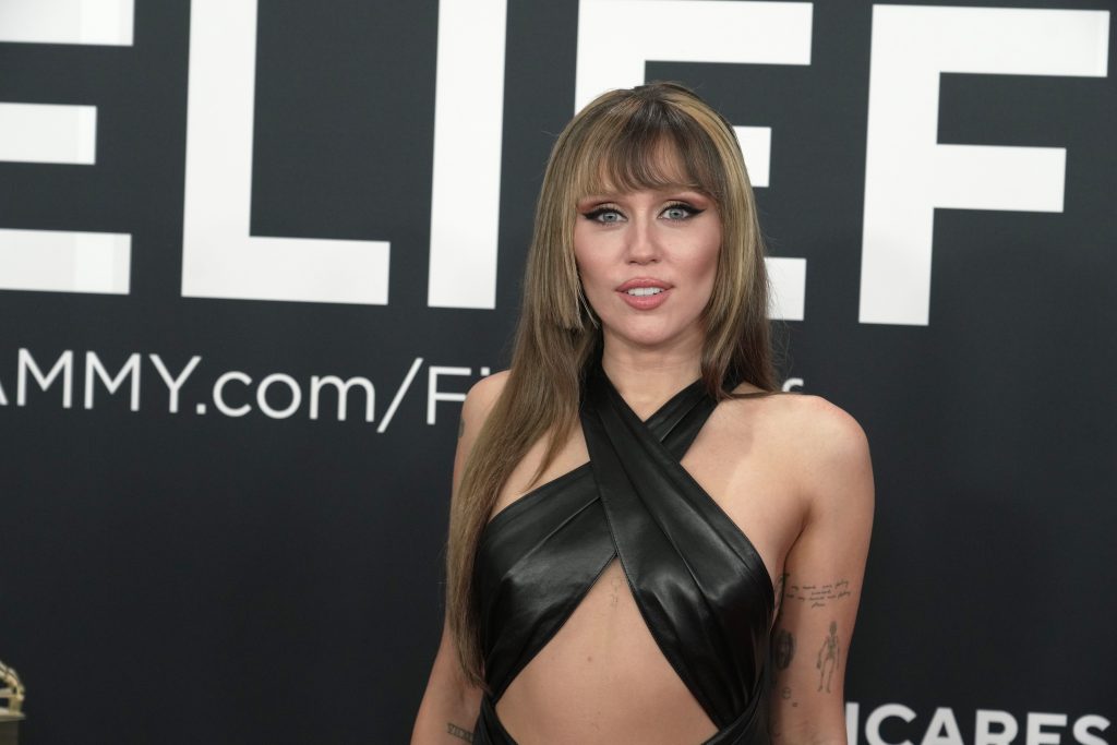 67th Grammy Awards Arrivals, Miley Cyrus