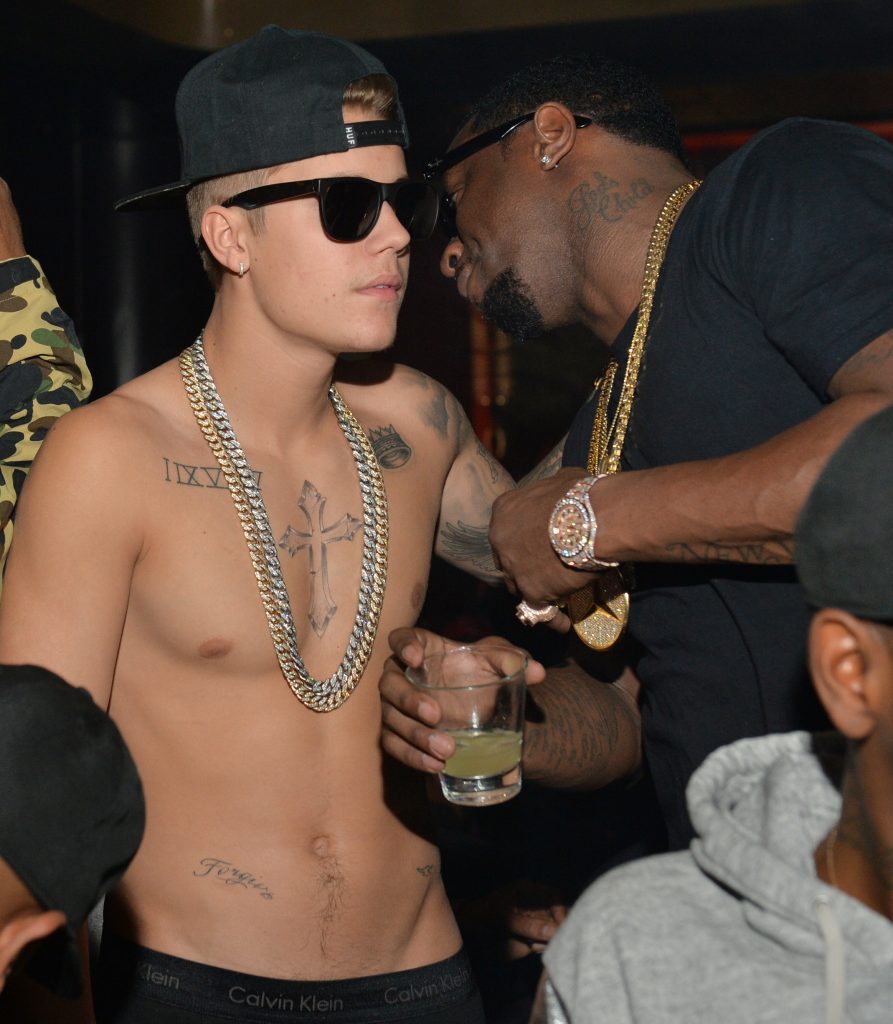 3 híresség, akik tanúskodhatnak "P. Diddy" azaz Sean Combs botrányos perében 3 P. Diddy és Justin Bieber, fotó: Gettyimages