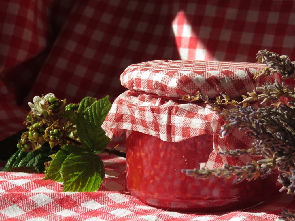 Érik a málna – 5 isteni édesség, amiben élvezheted az ízét 1 A málna egyedi íze a levendula aromájával / Kép forrása: Karsa Tímea