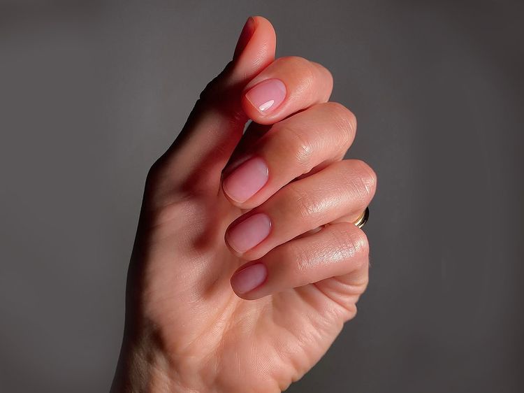 Fruit Water Nails: A nyár legüdítőbb körömtrendje, amitől te is megszomjazol 1 Fruit Water Nails