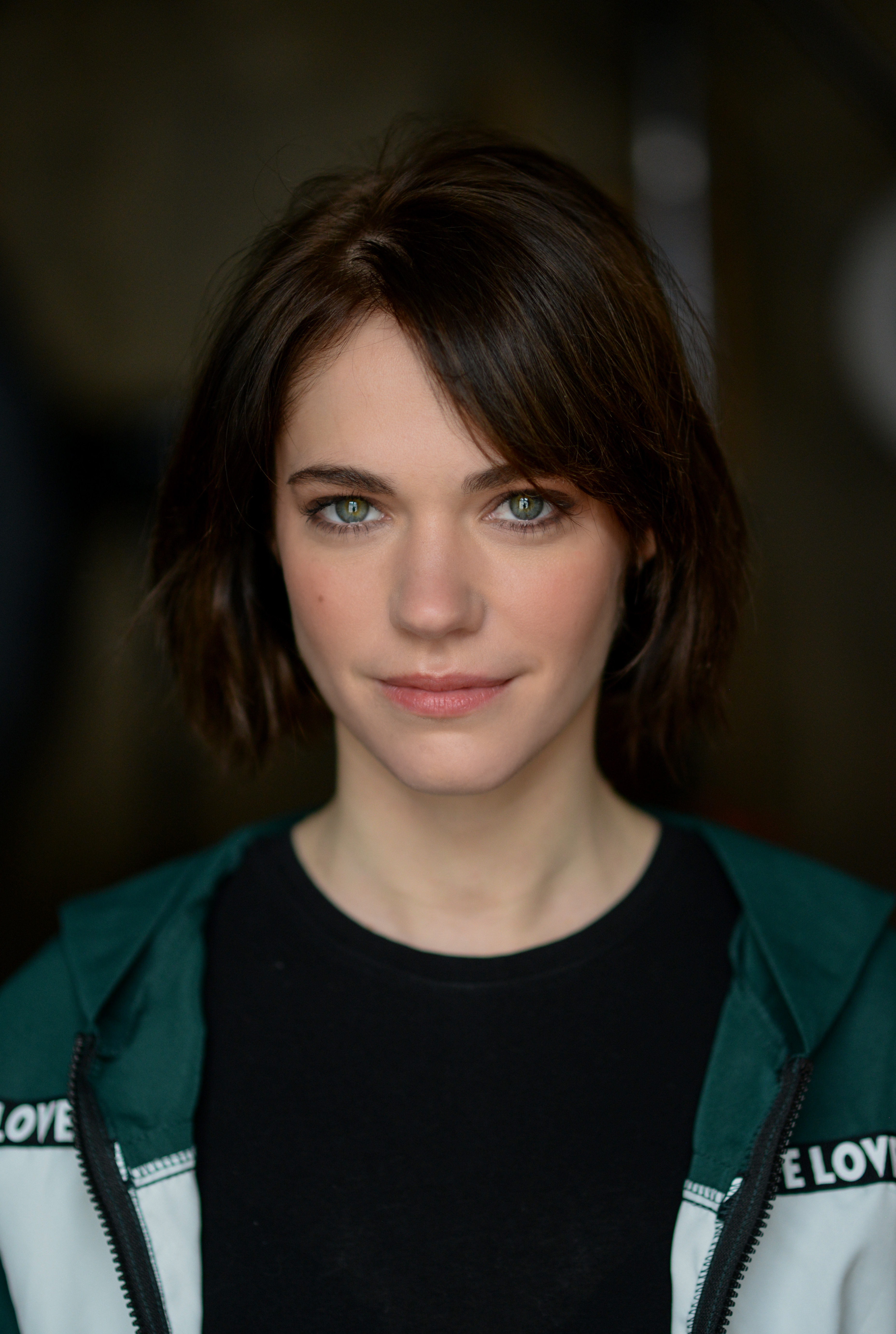 ,,Az én generációm már ki meri mondani azt, hogy mindent nem nyelünk le" – Staub Viktóriával beszélgettünk 1 A színésznő számára a szinkron kivételesen kedves elfoglaltság / Fotó: Dobay Attila