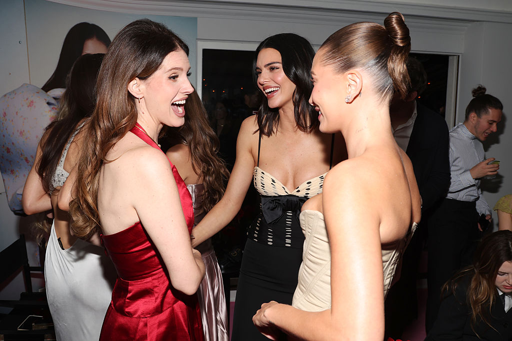 Kendall Jenner megtörte a csendet a régóta keringő internetes pletykával kapcsolatban, miszerint titokban leszbikus 1 Kendall Jenner pletyka