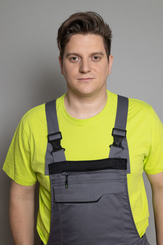 Urbán Richárdot sokan Csabiként ismerték meg a Pokoli rokonok című sorozatban / Kép forrása: RTL