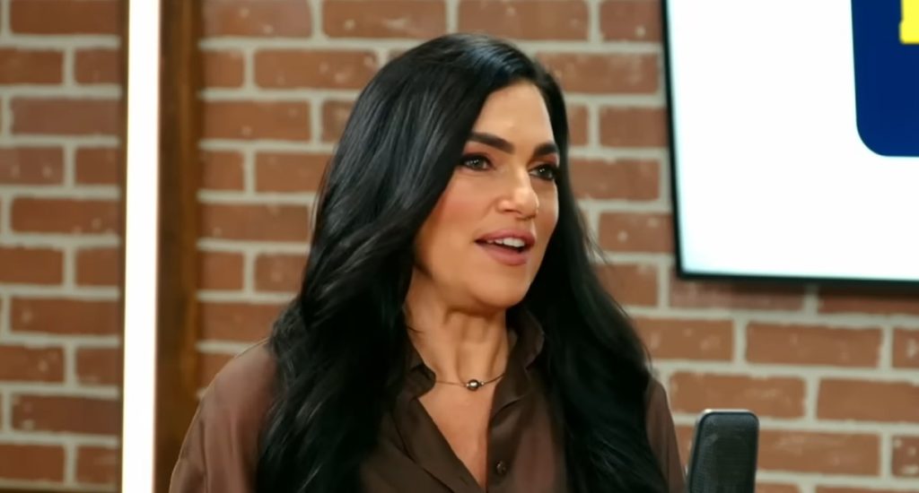 Sylvi számára a szörf nemcsak örök szerelem, hanem örök tanulás is / Kép forrása: Bódi Sylvi