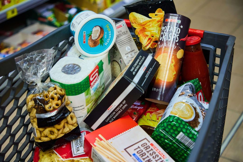 Jó döntés már 35 éve - vásárolj a SPAR-ban, és nyerj egy álomlakást! (X) 3 bevásárlókosár