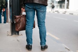 Ferfi Farmernadrag Az Orok Klasszikus Ami Minden Szettben Megallja A Helyet